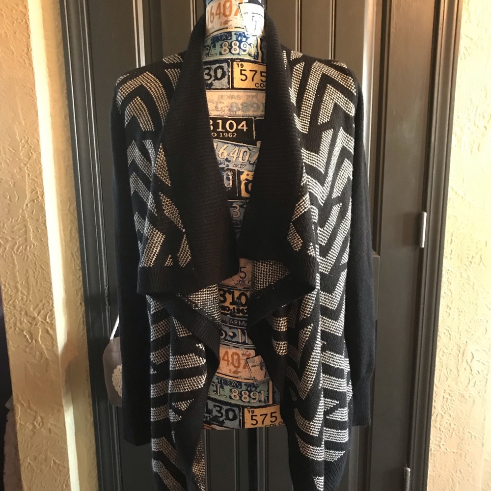 Cardigan sweater